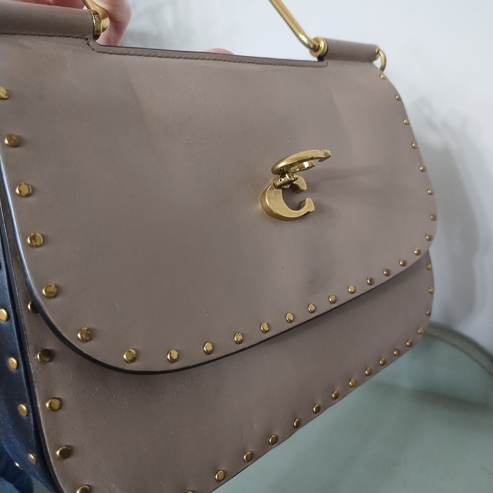 Used Ellie With Rivets - Picture 16 of 16